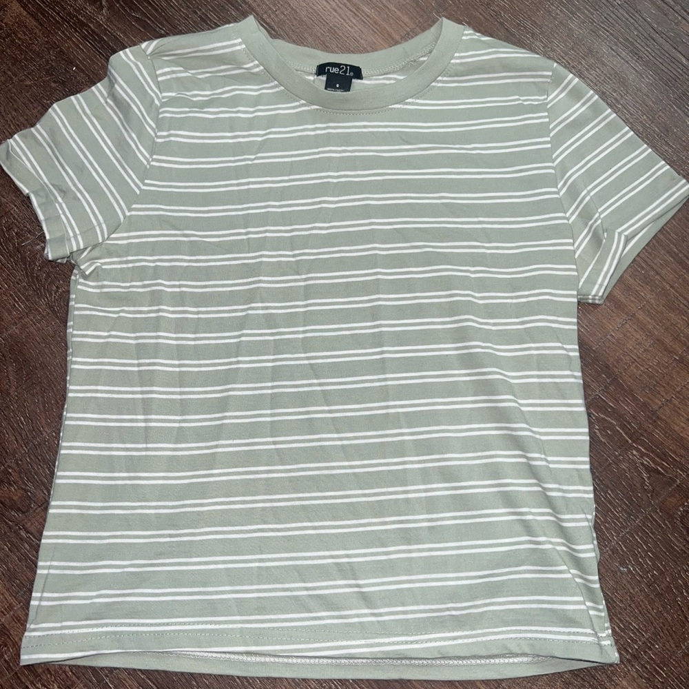 Rue 21 tshirt